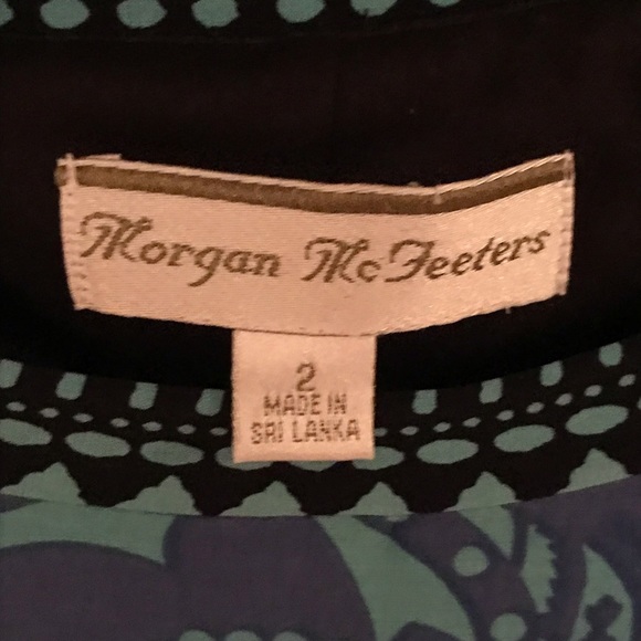 EUC PRINTED DOLMAN SLEEVE DRESS. TAPPERS TOP TO BOTTOM. SZ 2. BEAUTIFUL COLORS. - Picture 5 of 5